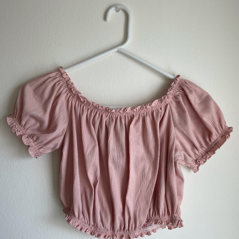 H & M pink off the shoulder crop top (medium)